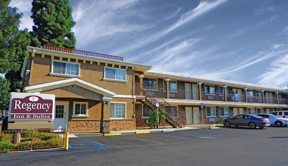 Regency Inn & Suites Downey Buitenkant foto