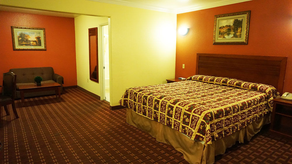 Regency Inn & Suites Downey Buitenkant foto