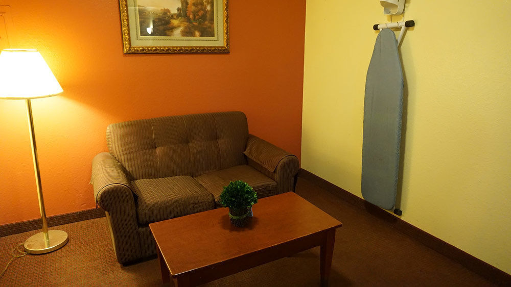 Regency Inn & Suites Downey Buitenkant foto