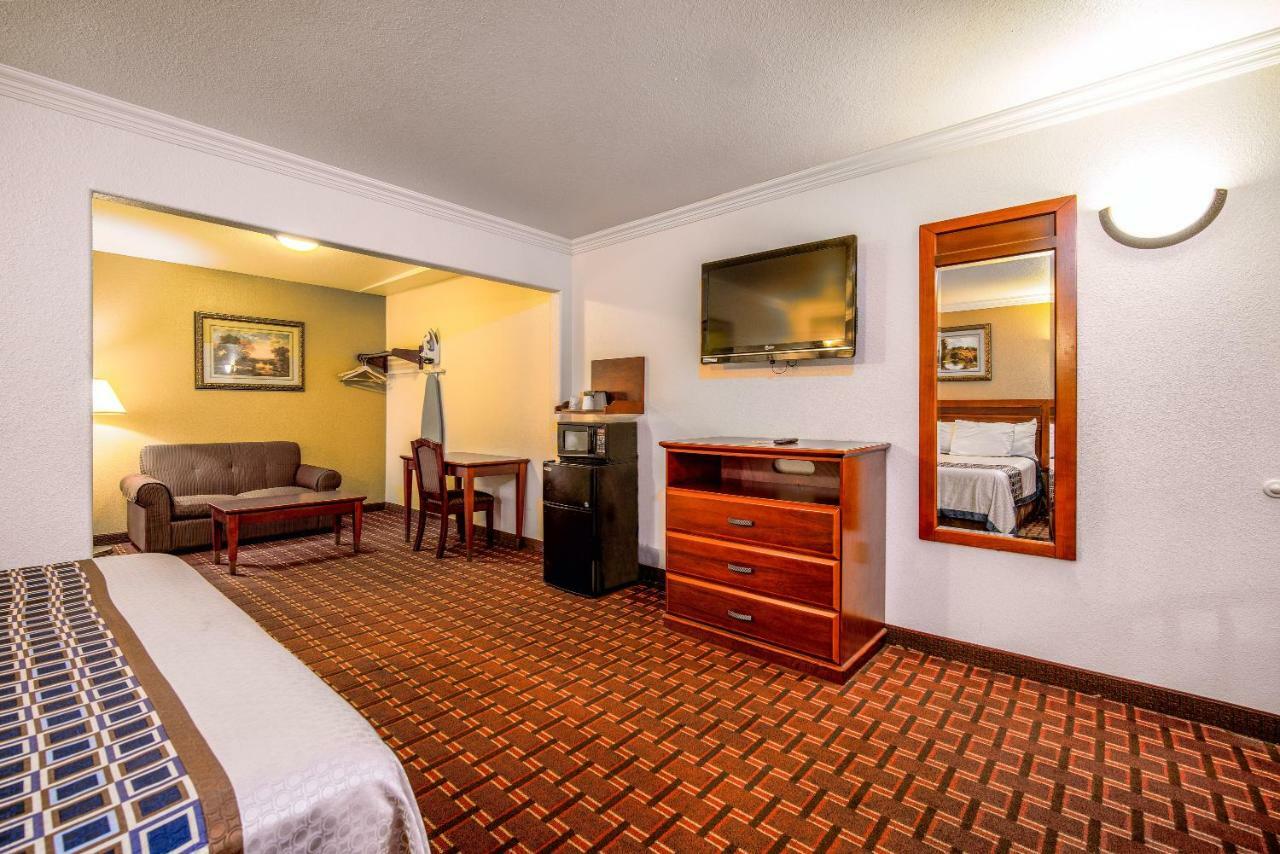 Regency Inn & Suites Downey Buitenkant foto