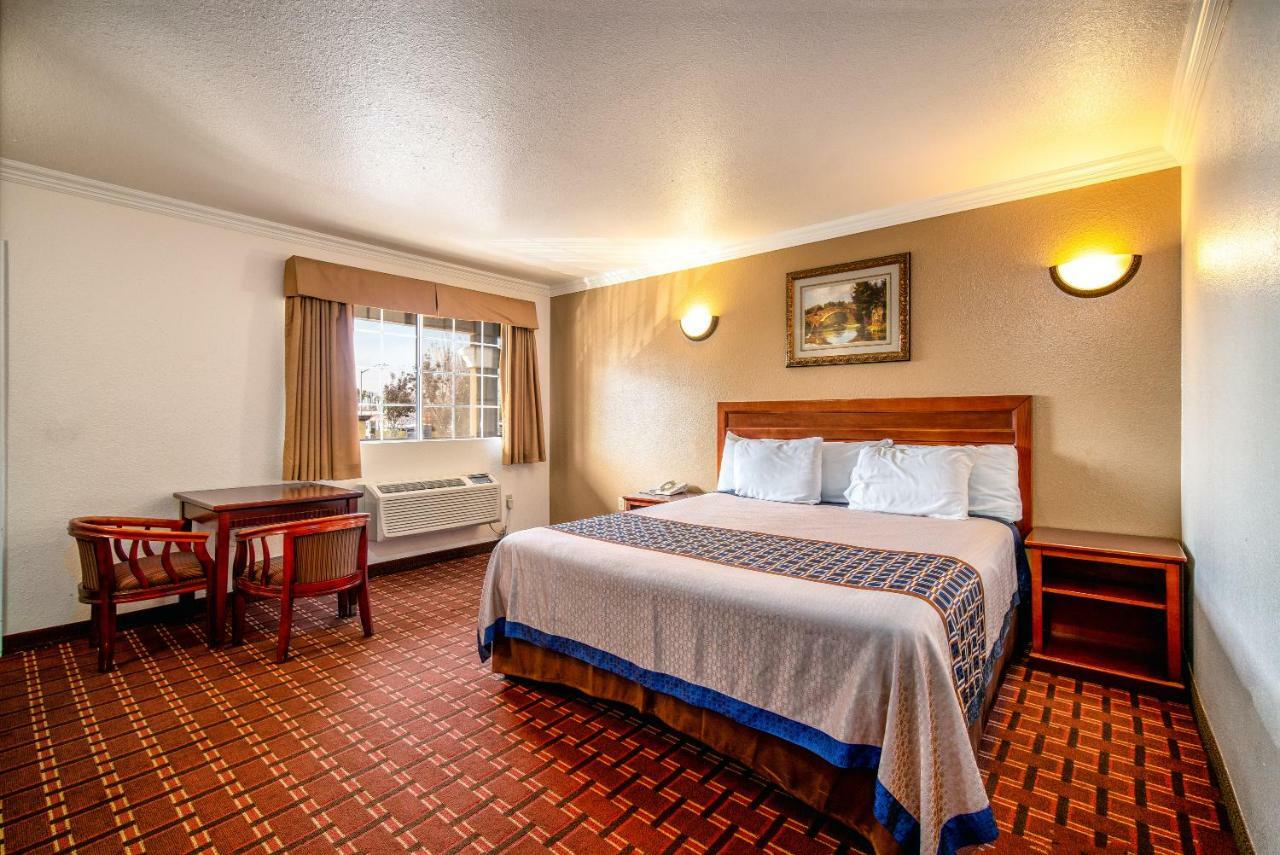 Regency Inn & Suites Downey Buitenkant foto