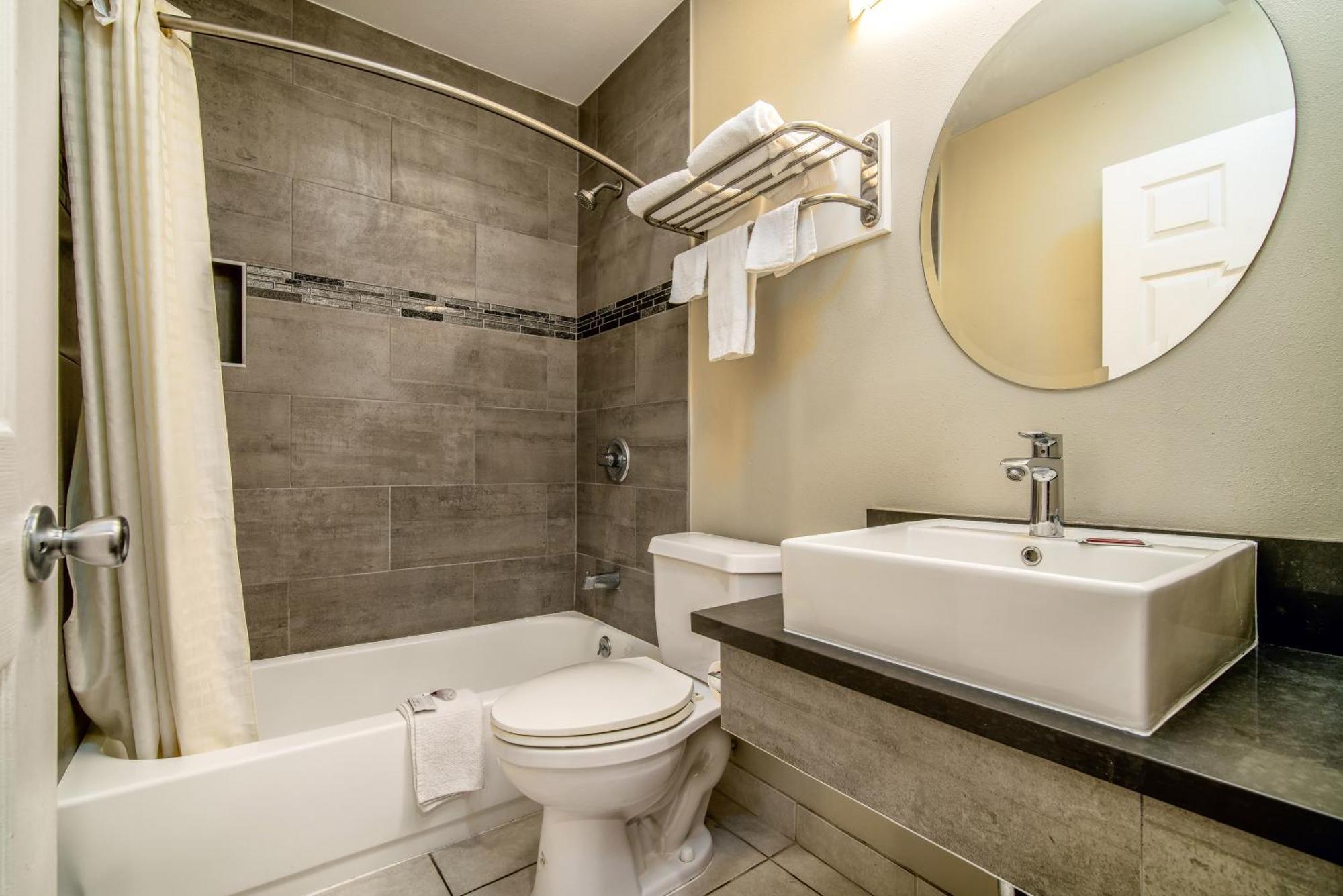 Regency Inn & Suites Downey Buitenkant foto