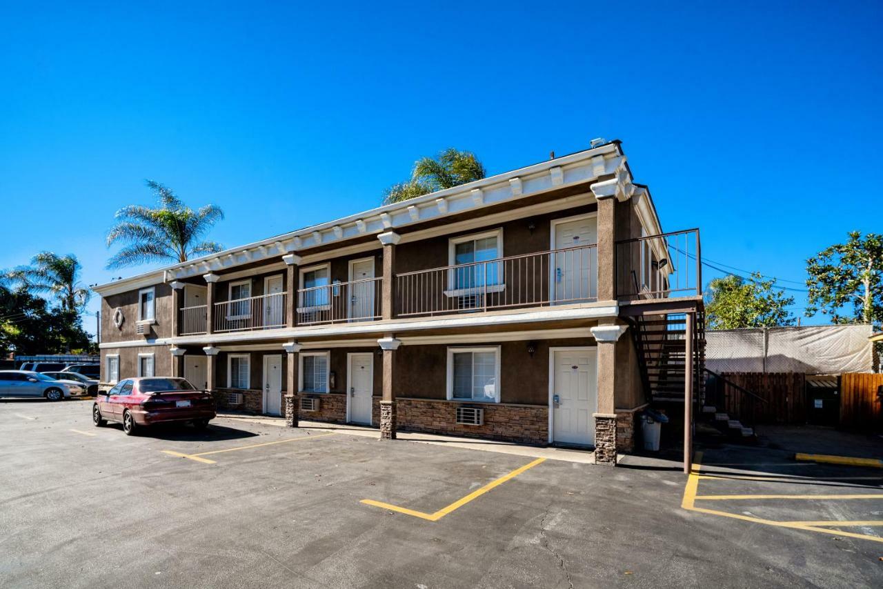 Regency Inn & Suites Downey Buitenkant foto